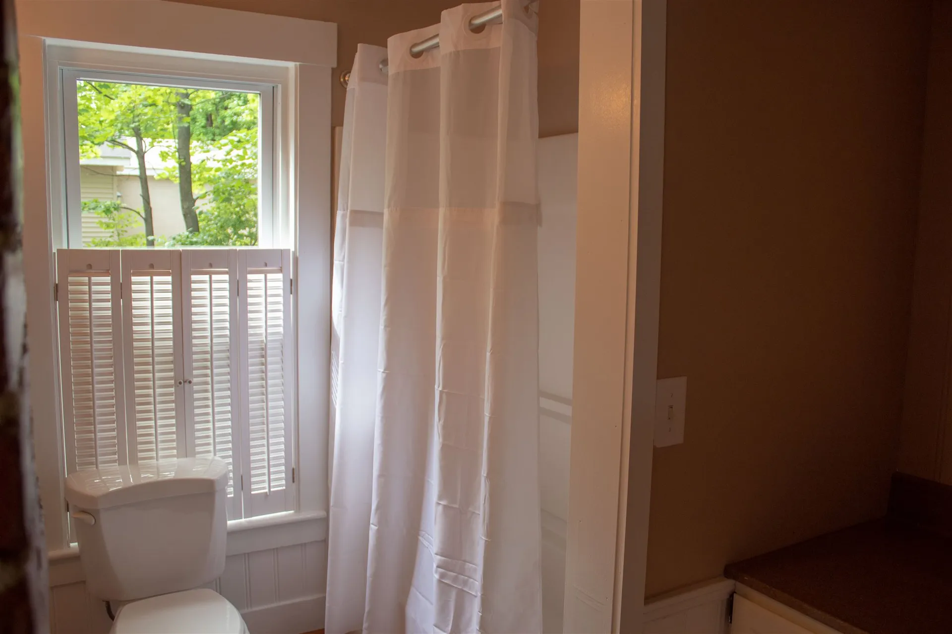 25 Strafford Street Laconia NH 03246