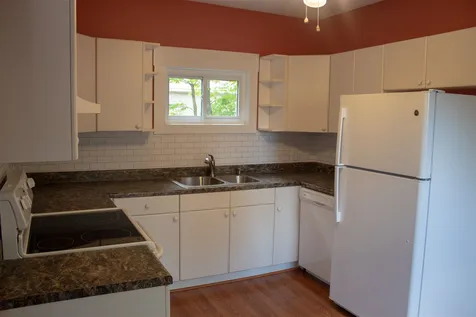 25 Strafford Street Laconia NH 03246