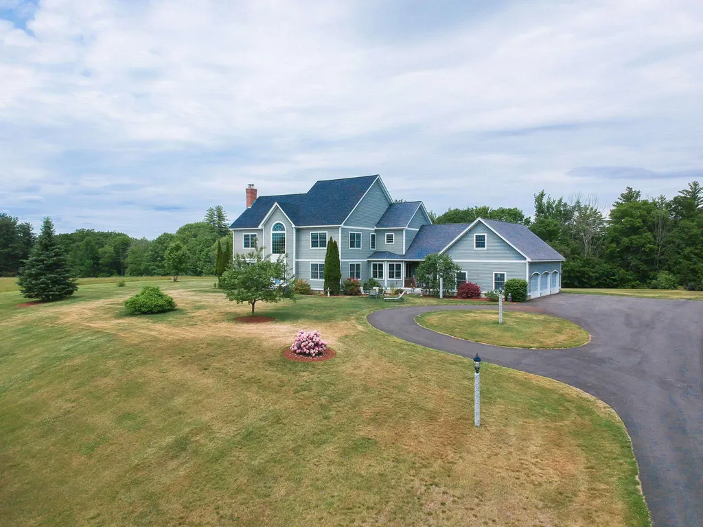 452 Page Road Bow NH 03304