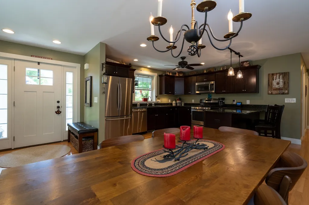 68 Village Place Drive Barrington NH 03825