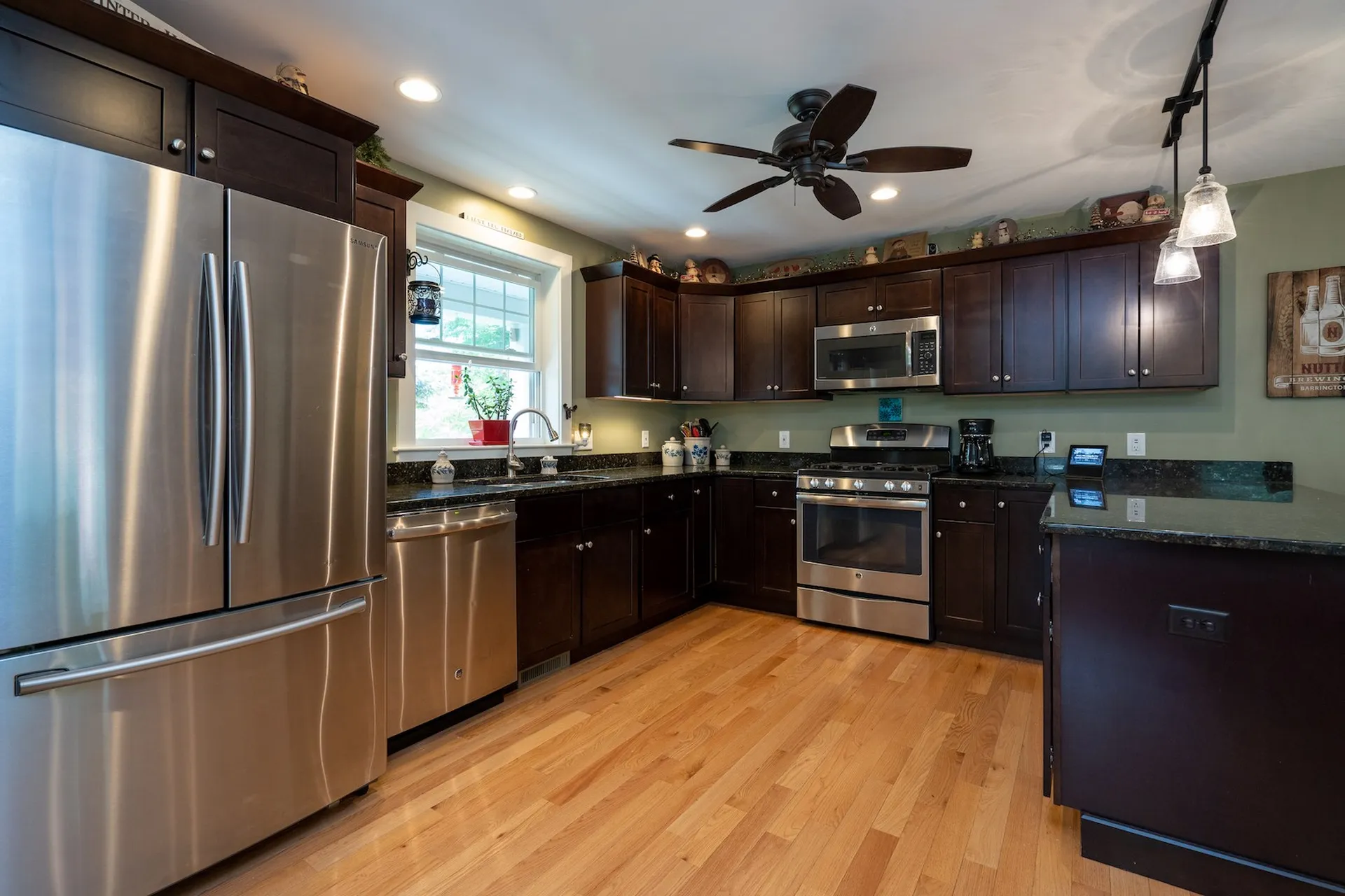 68 Village Place Drive Barrington NH 03825
