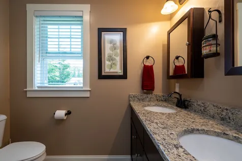 68 Village Place Drive Barrington NH 03825