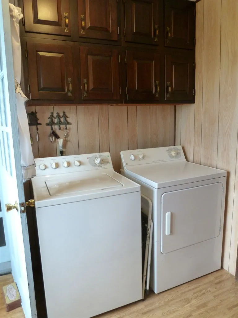 560 Pine Hill Road Wolfeboro NH 03894