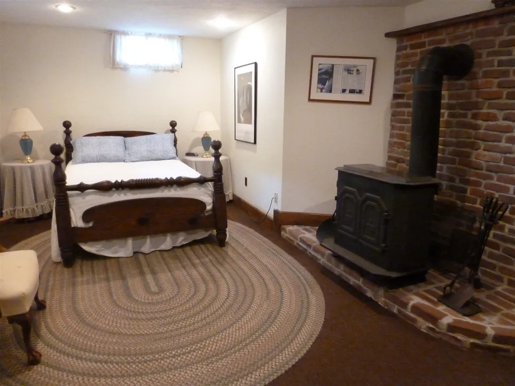 560 Pine Hill Road Wolfeboro NH 03894