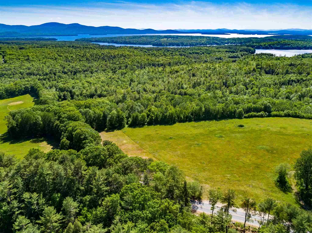 560 Pine Hill Road Wolfeboro NH 03894