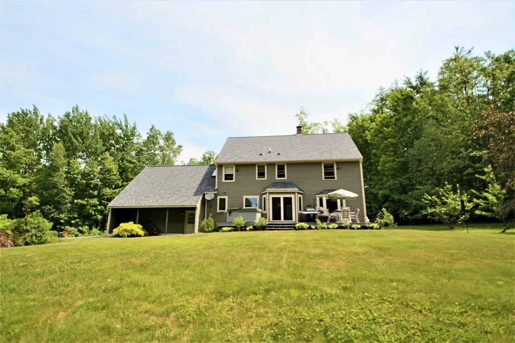 40 Locke Hill Lane Barrington NH 03825