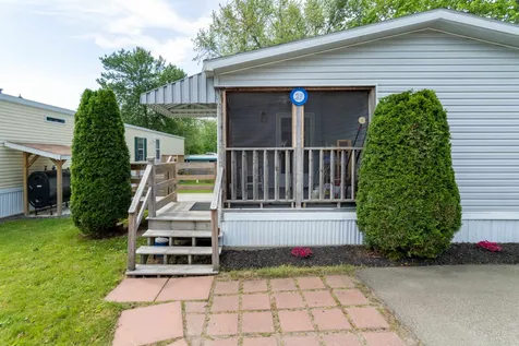 21 Seabreeze Drive North Hampton NH 03862