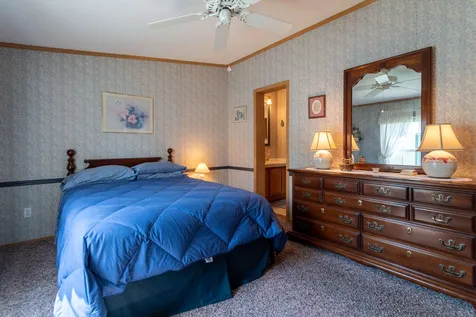 21 Seabreeze Drive North Hampton NH 03862
