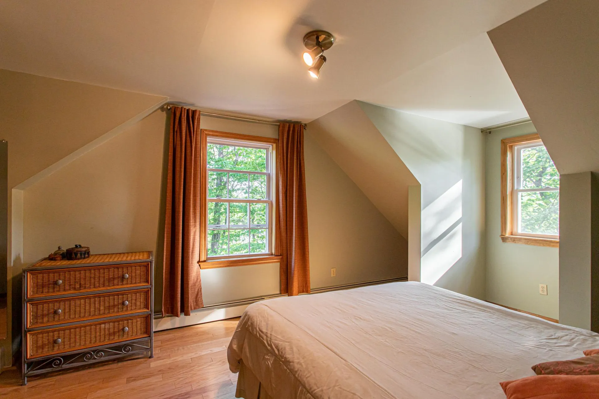 104 Pondview Road Weare NH 03281