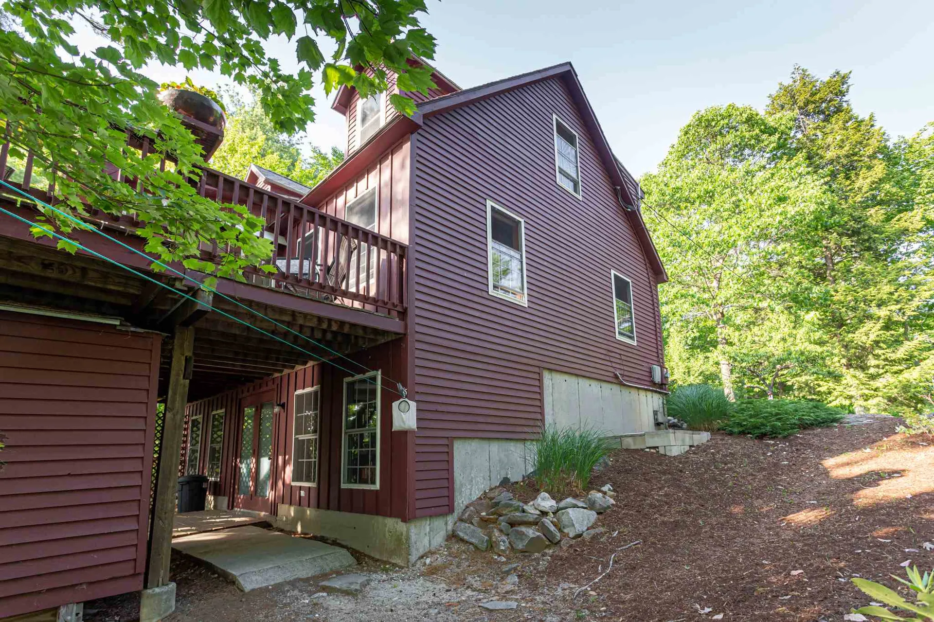 104 Pondview Road Weare NH 03281
