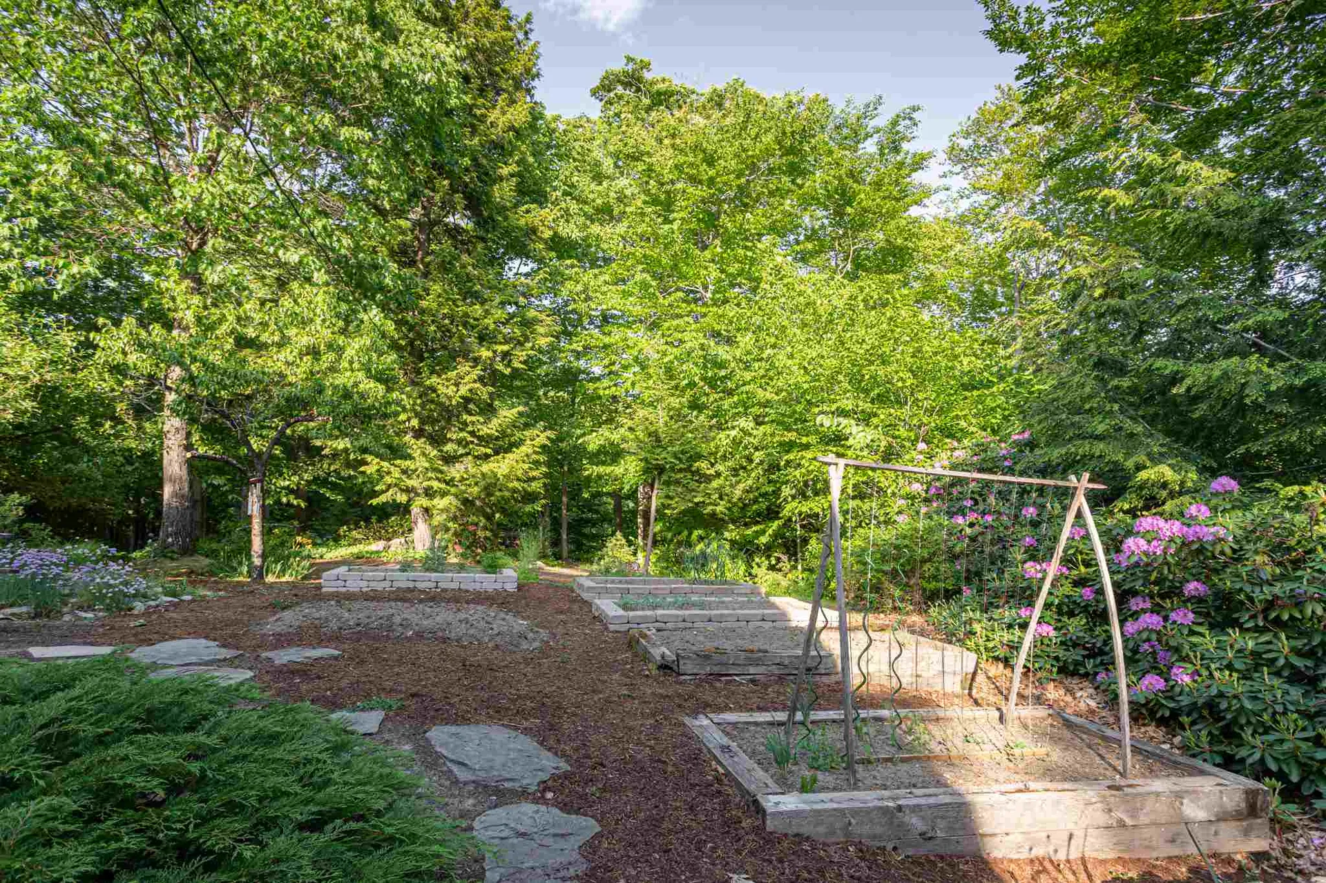 104 Pondview Road Weare NH 03281
