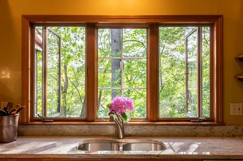 104 Pondview Road Weare NH 03281