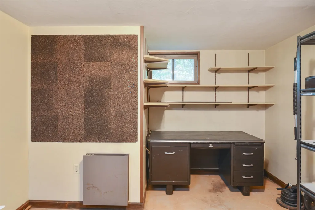 11 Beech Hill Drive Londonderry NH 03053