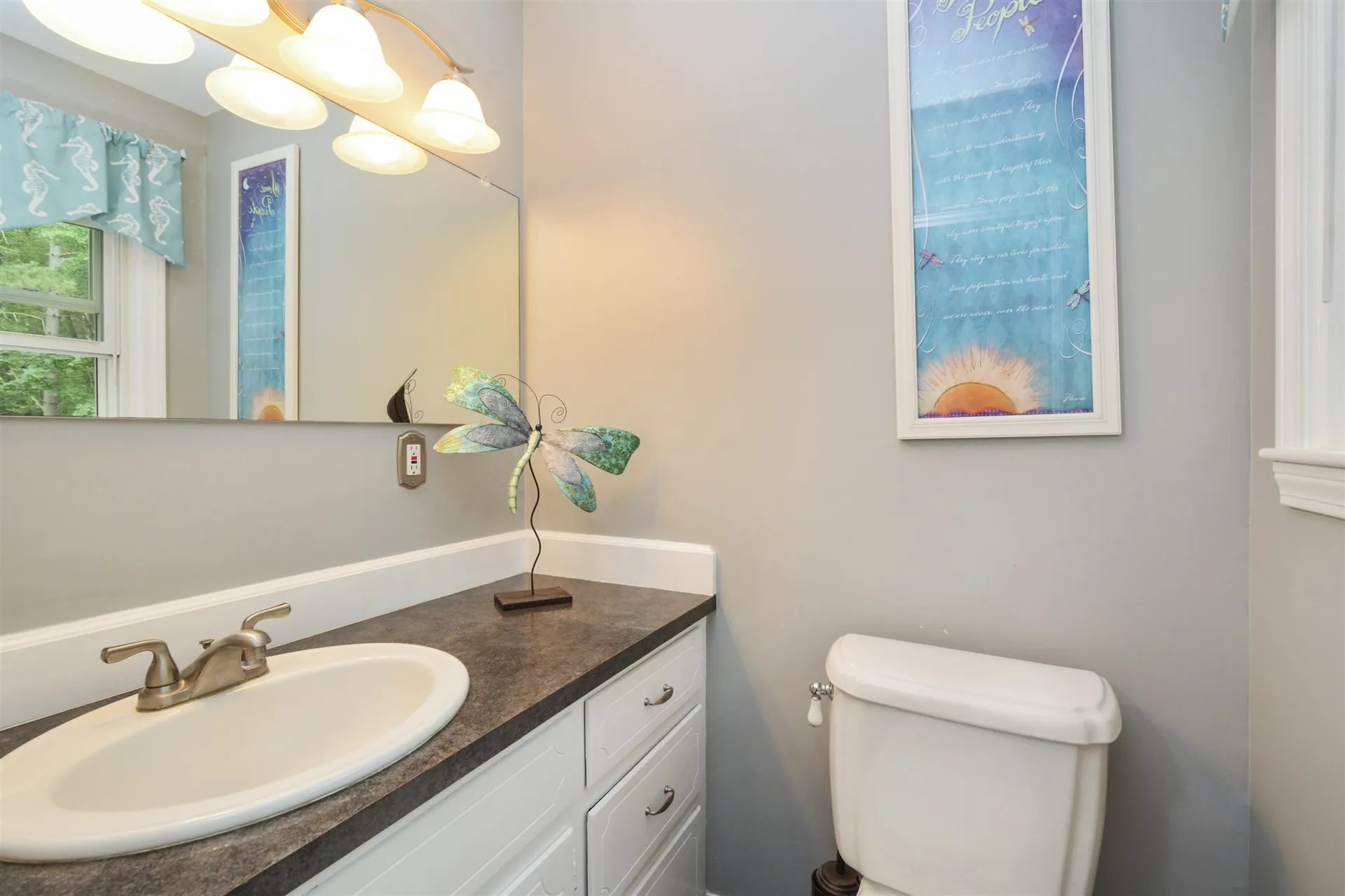 11 Beech Hill Drive Londonderry NH 03053
