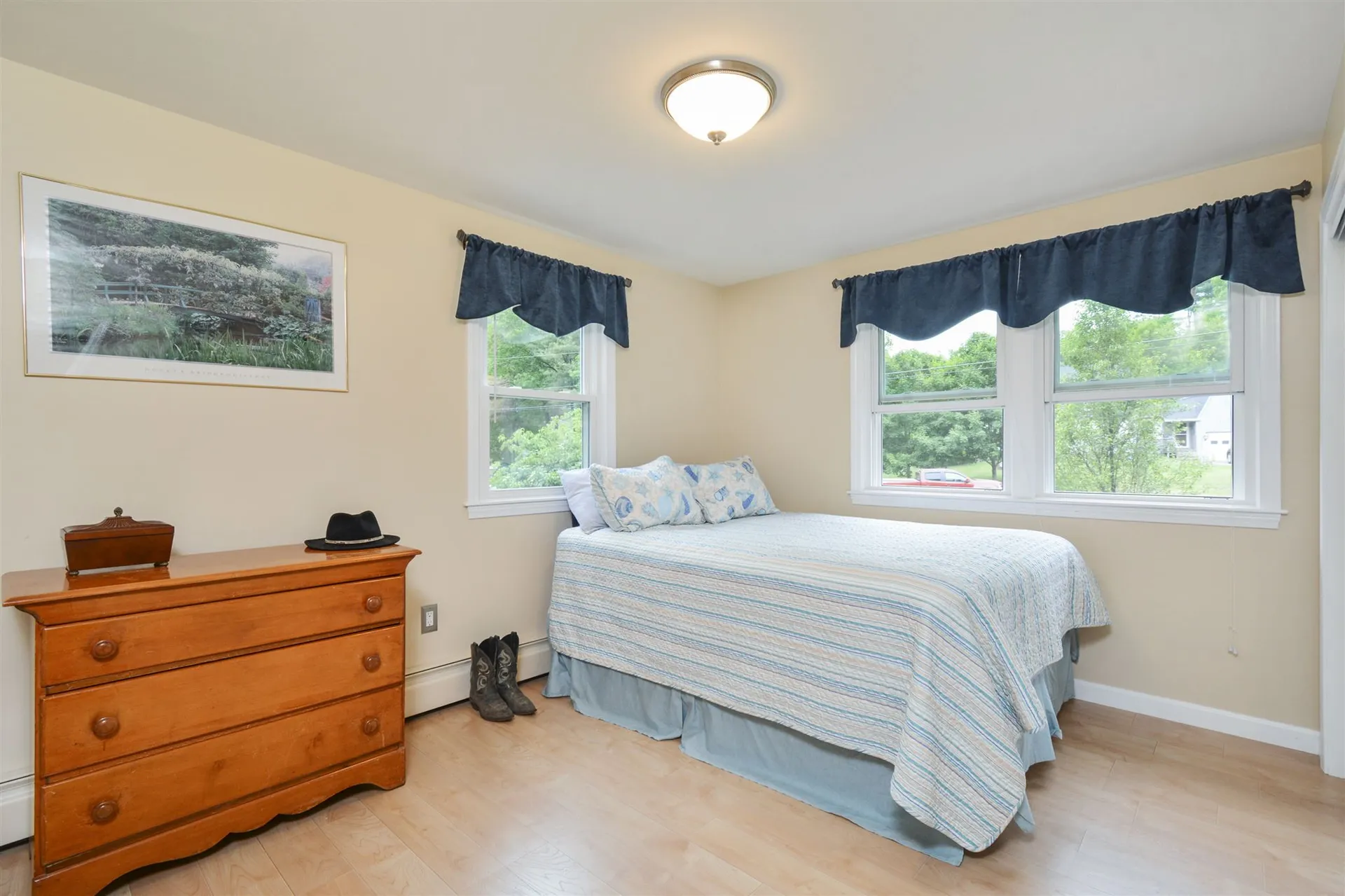 11 Beech Hill Drive Londonderry NH 03053