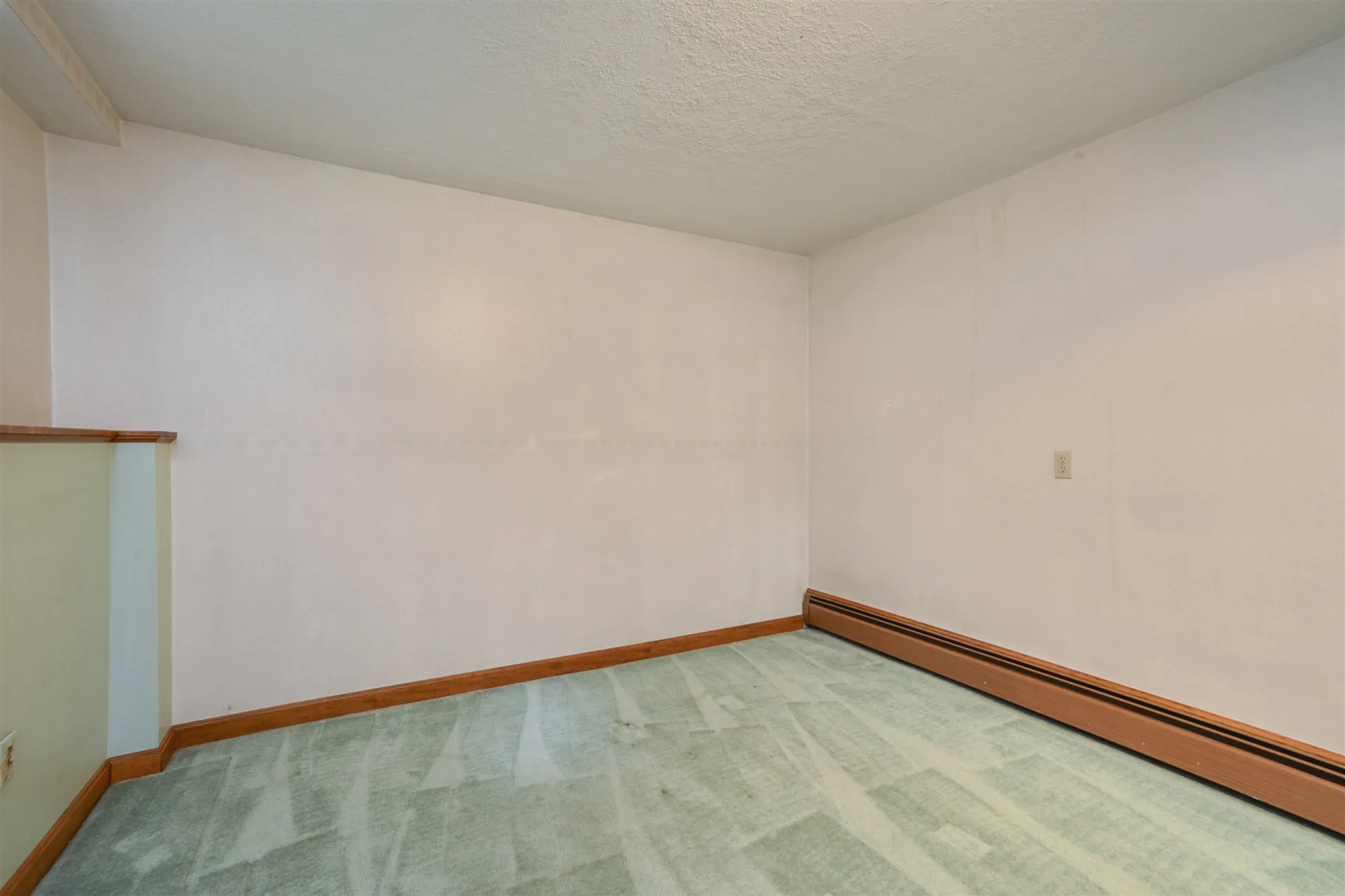 11 Beech Hill Drive Londonderry NH 03053