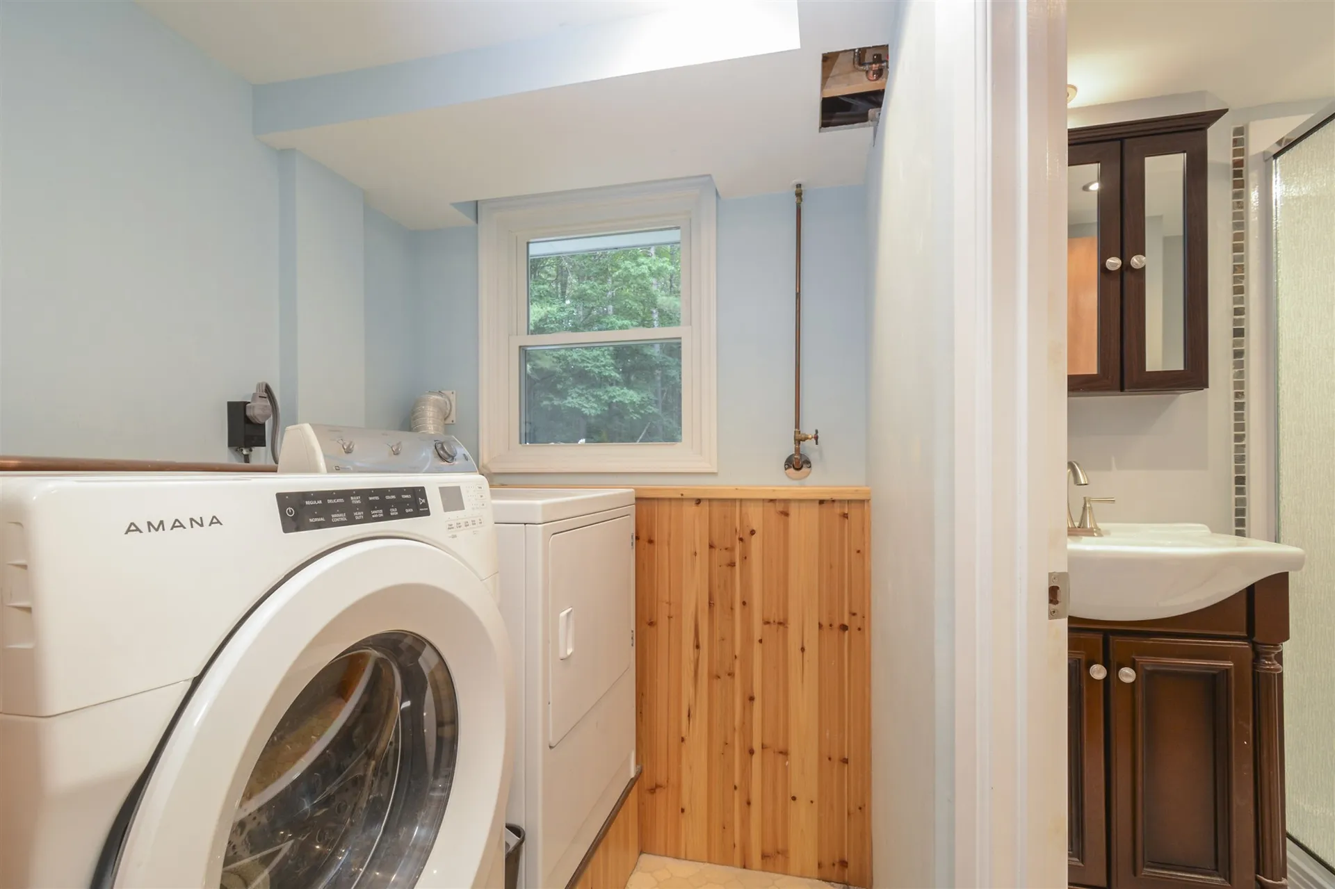 11 Beech Hill Drive Londonderry NH 03053