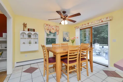 11 Beech Hill Drive Londonderry NH 03053