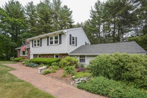11 Beech Hill Drive Londonderry NH 03053