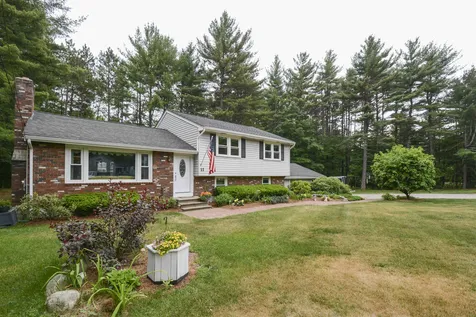 11 Beech Hill Drive Londonderry NH 03053