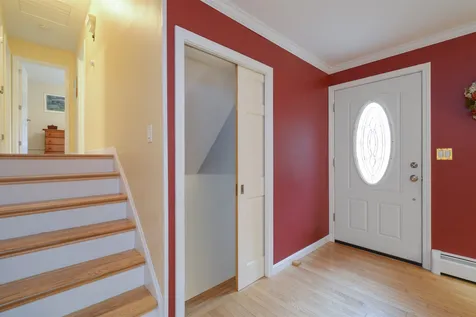 11 Beech Hill Drive Londonderry NH 03053