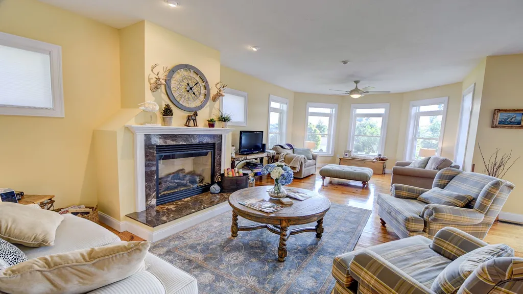 15 Fox Crossing Laconia NH 03246