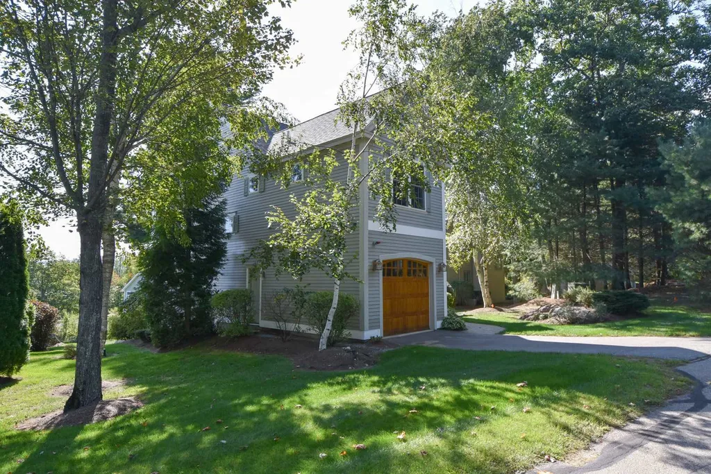 15 Fox Crossing Laconia NH 03246