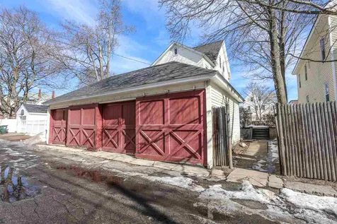 198 Walnut Street Manchester NH 03104
