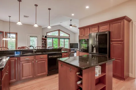 7 Kara Drive Chichester NH 03258