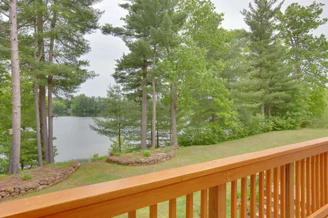 7 Kara Drive Chichester NH 03258