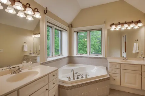 7 Kara Drive Chichester NH 03258