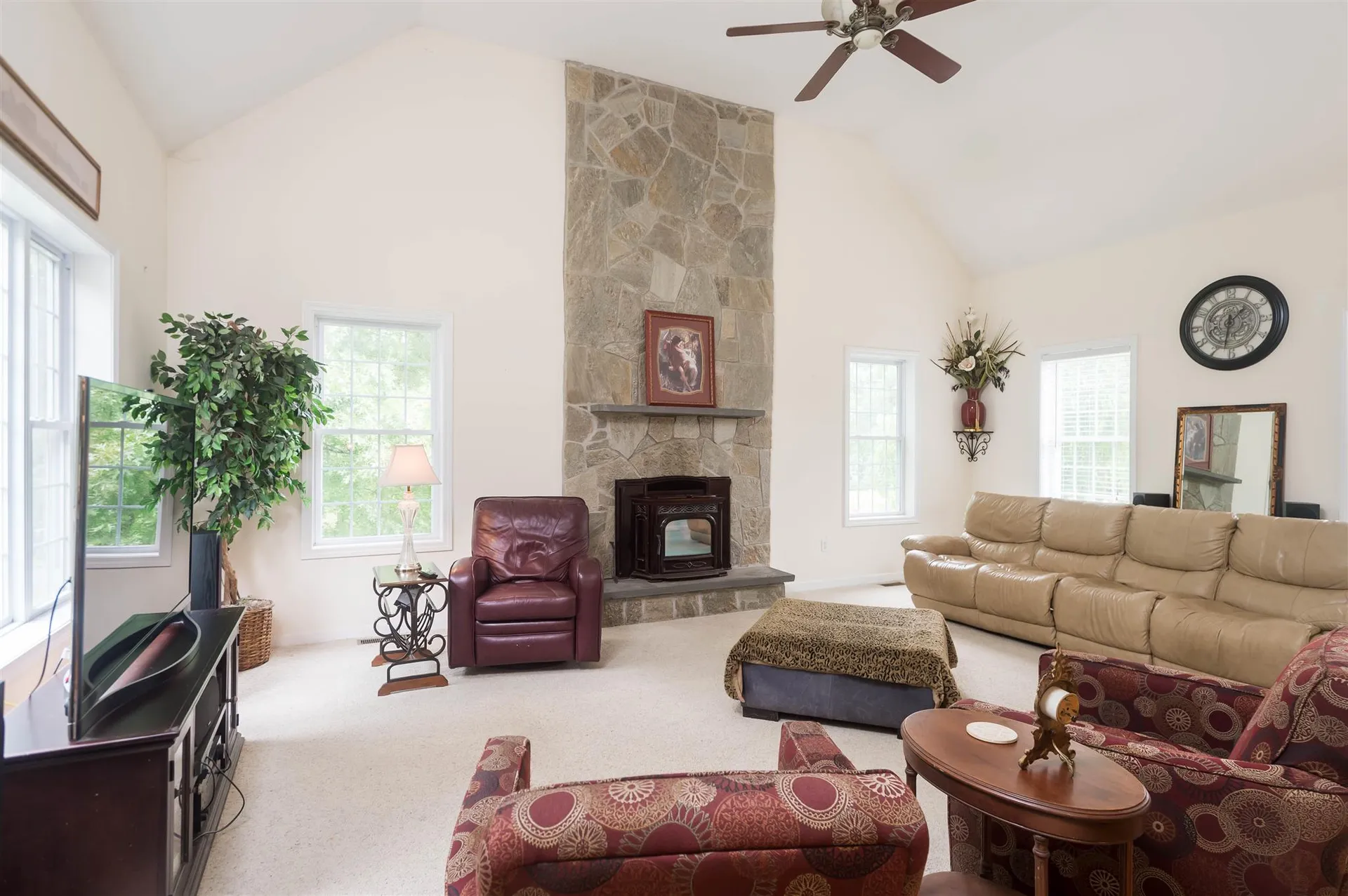 23 Thurston Drive Lee NH 03861