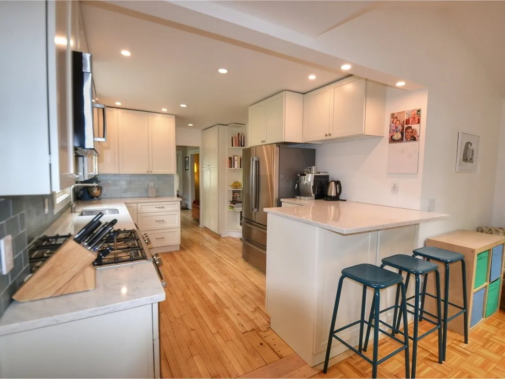 4 University Road Burlington VT 05401