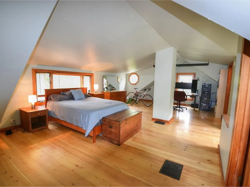 4 University Road Burlington VT 05401