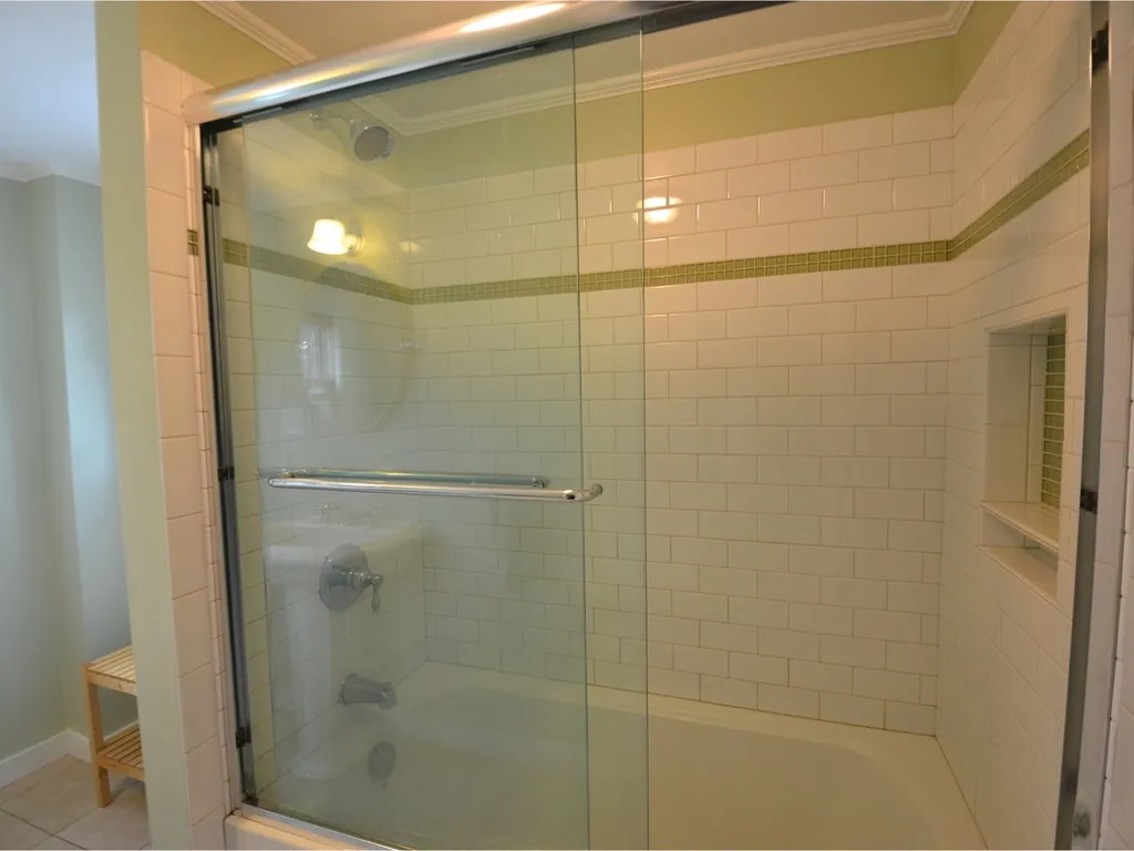 4 University Road Burlington VT 05401