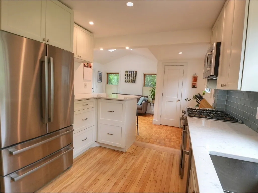 4 University Road Burlington VT 05401