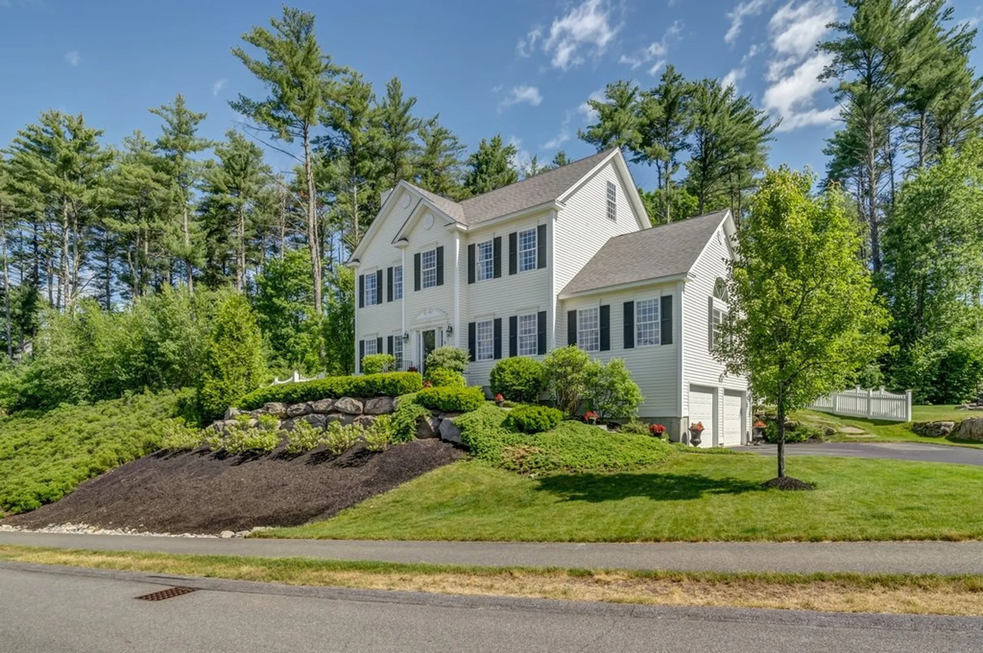 6 Grapevine Road Merrimack NH 03054-2832