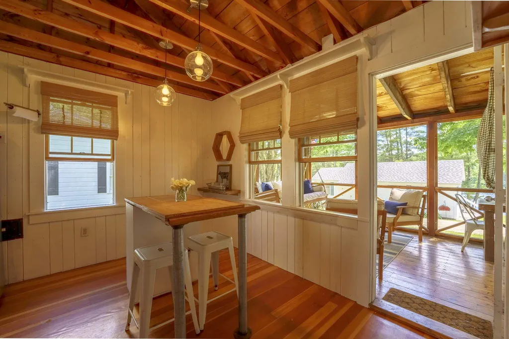 51 Meredith Center Road Meredith NH 03253
