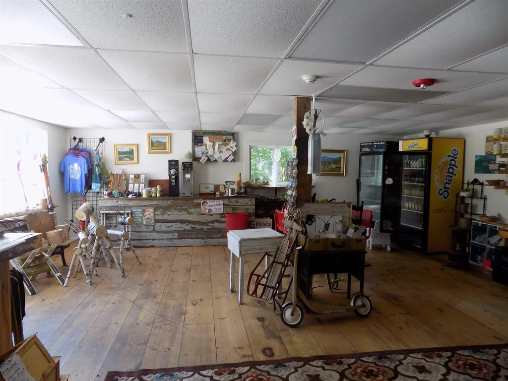 112 Kancamagus Highway Conway NH 03818