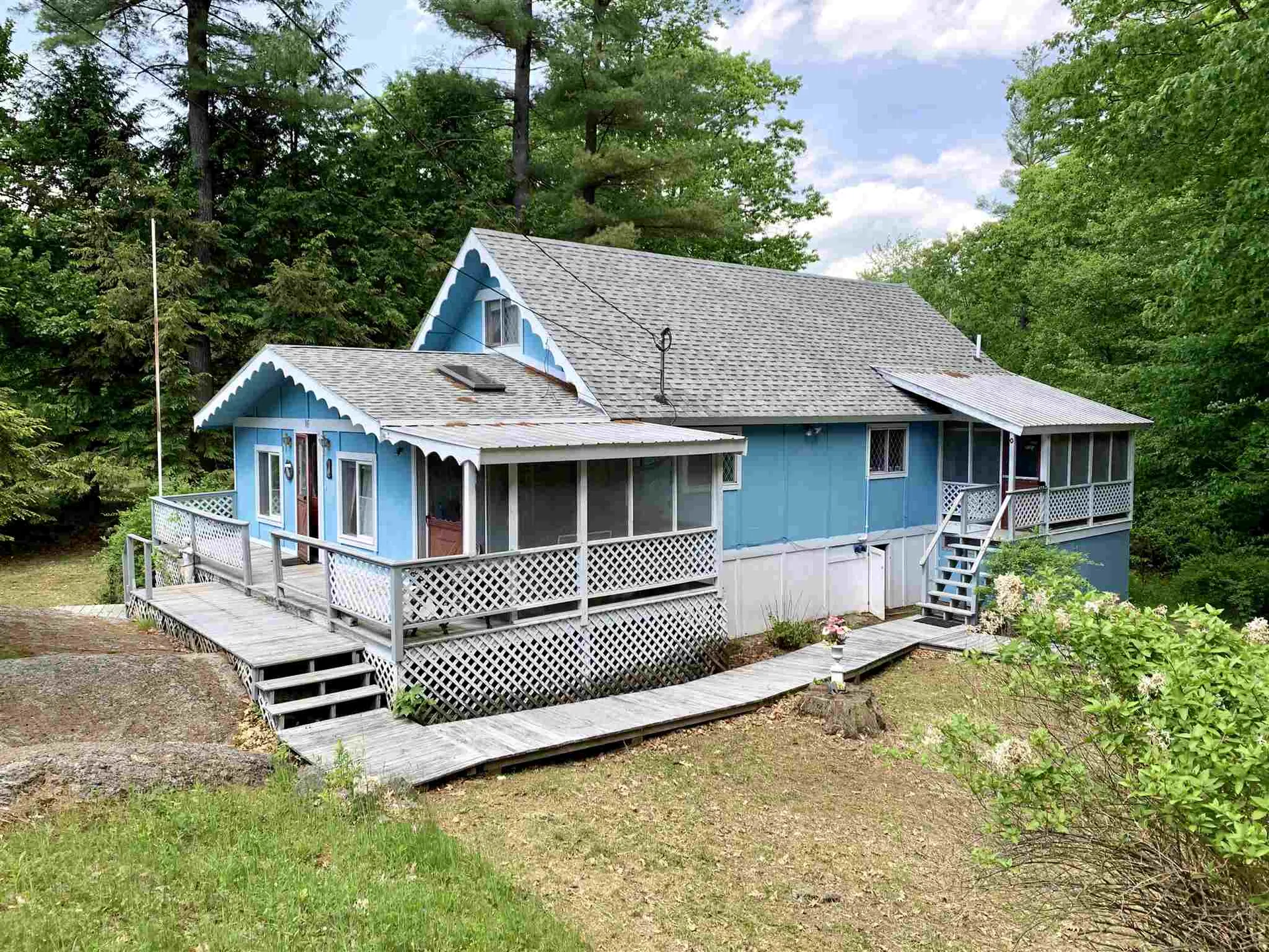 16 Dawn Street Hillsborough NH 03244