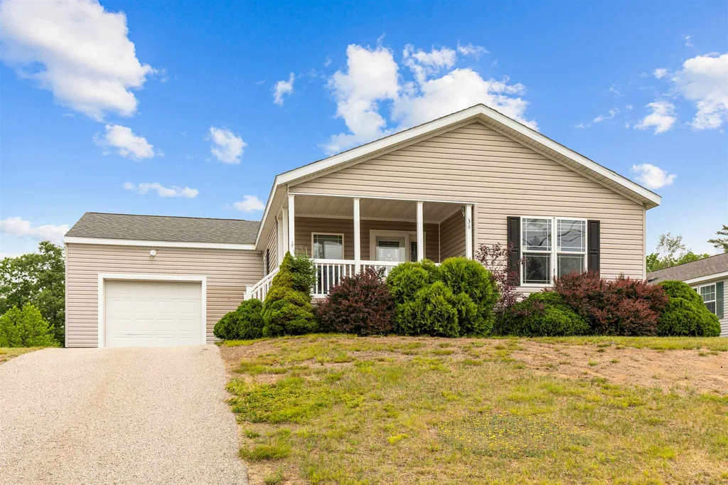 38 Tarah Way Fremont NH 03044