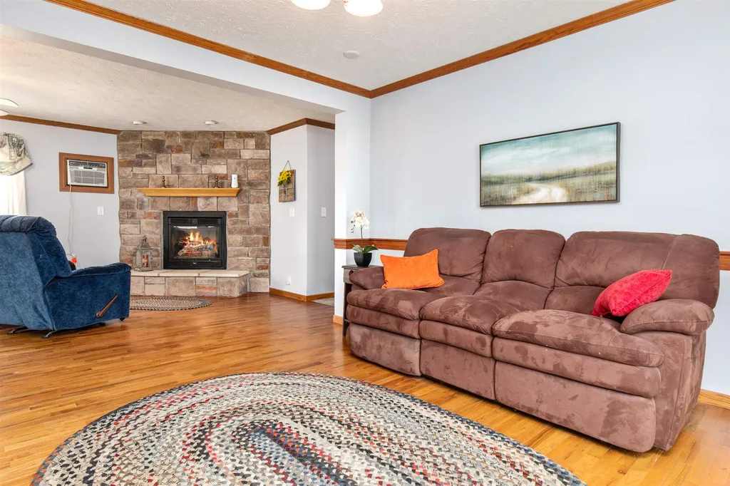 38 Tarah Way Fremont NH 03044