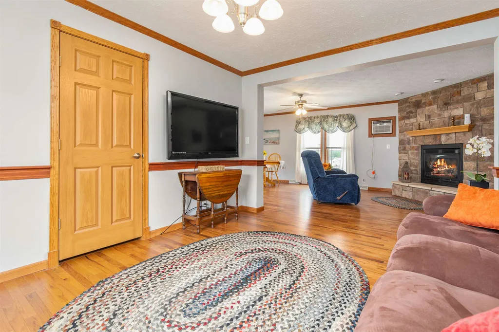 38 Tarah Way Fremont NH 03044