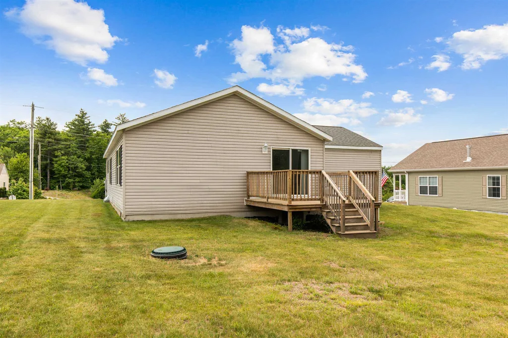 38 Tarah Way Fremont NH 03044