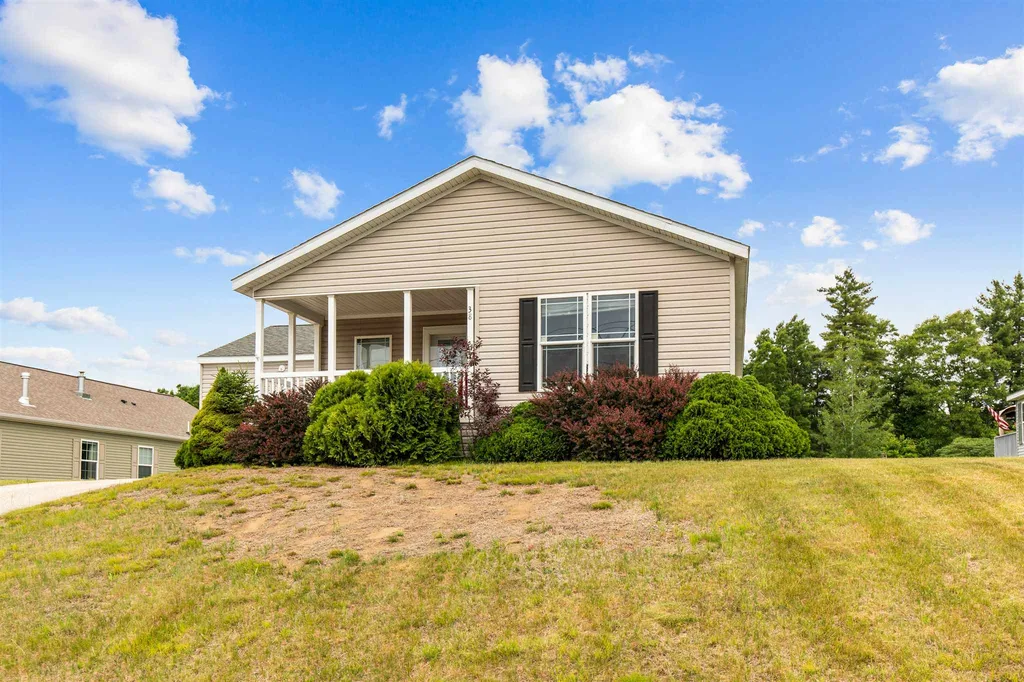 38 Tarah Way Fremont NH 03044
