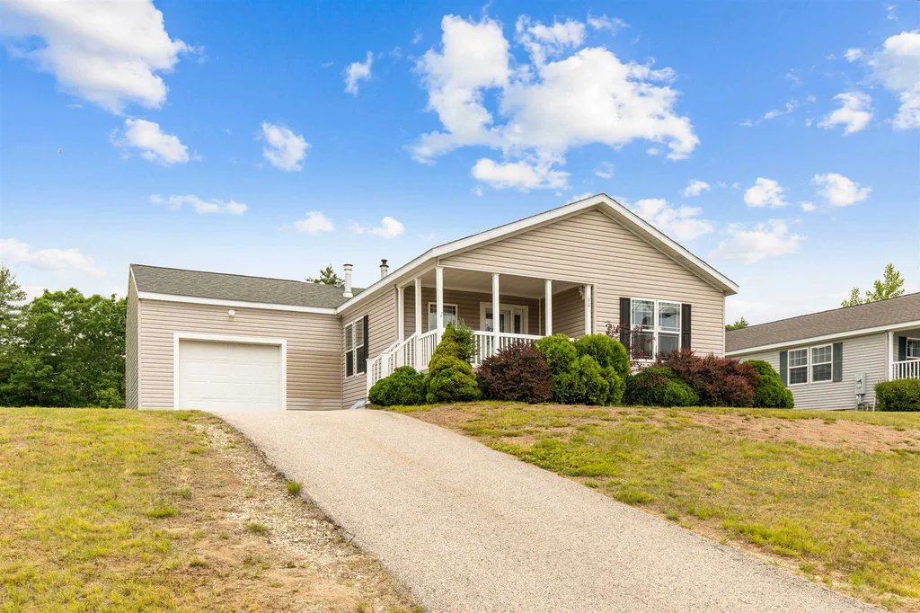 38 Tarah Way Fremont NH 03044