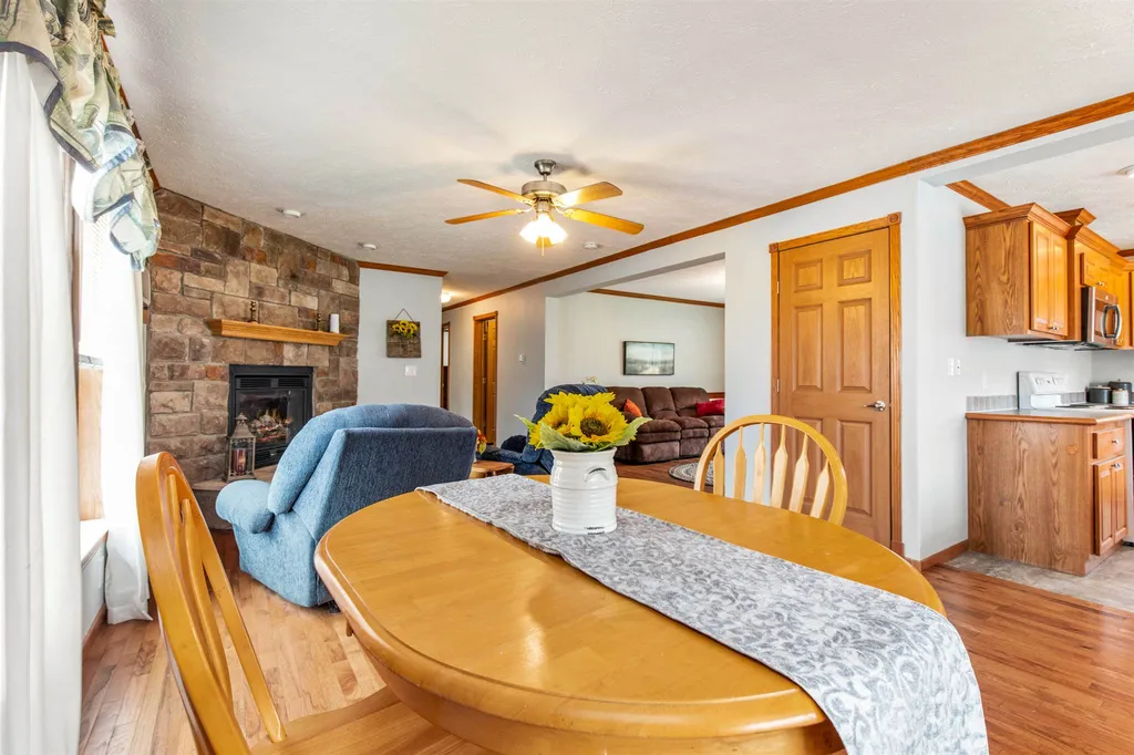 38 Tarah Way Fremont NH 03044