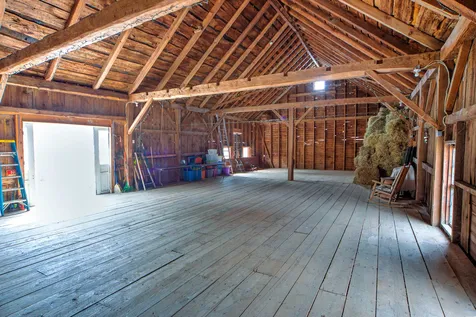 8754 Pomfret Road Pomfret VT 05053
