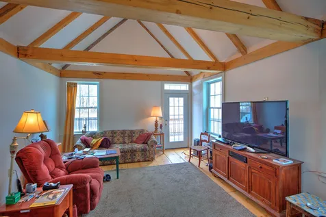 8754 Pomfret Road Pomfret VT 05053