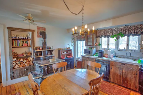 8754 Pomfret Road Pomfret VT 05053